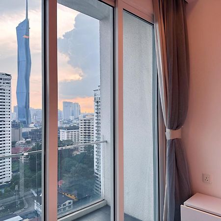Lux Suites Kl City Pavilion Bukit Bintang With Infinity Pool Kuala Lumpur Exterior photo