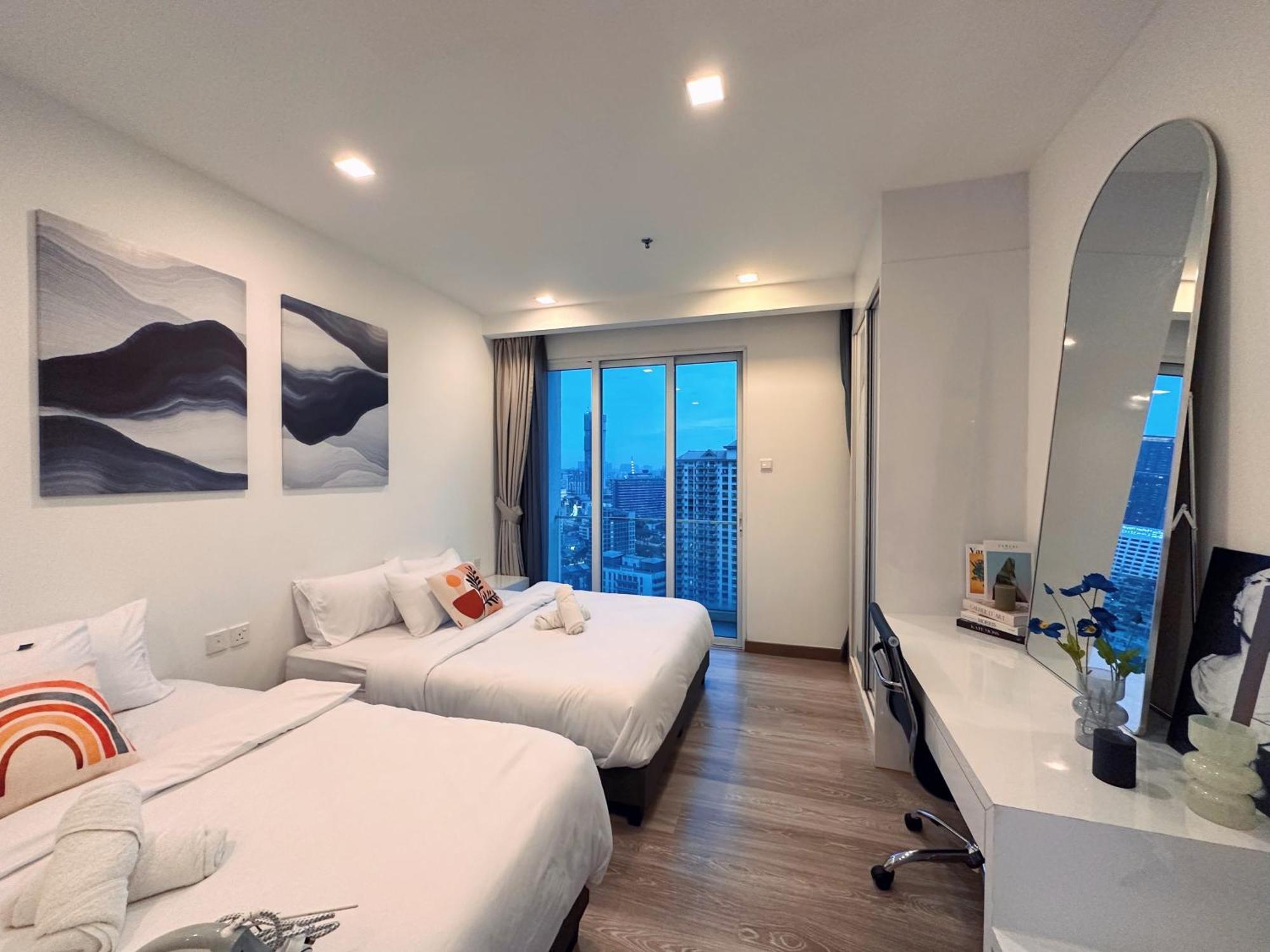 Lux Suites Kl City Pavilion Bukit Bintang With Infinity Pool Kuala Lumpur Exterior photo